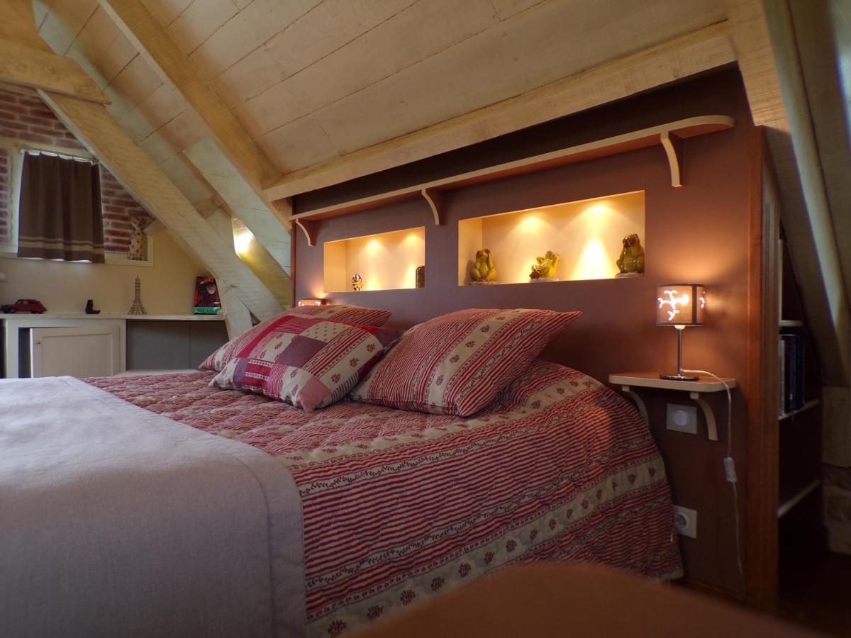Moulin Du Soustre Bed & Breakfast Cavagnac Exterior photo