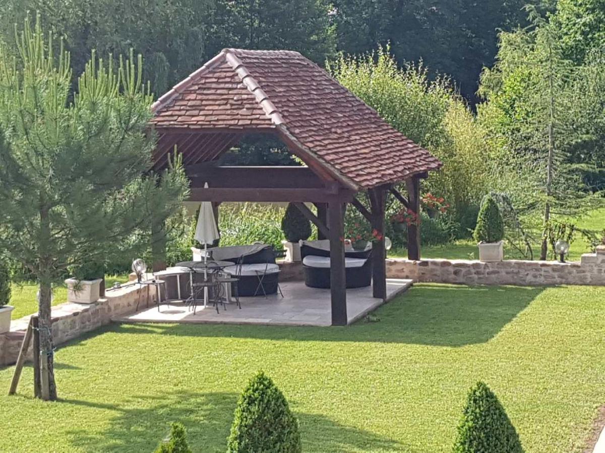 Moulin Du Soustre Bed & Breakfast Cavagnac Exterior photo