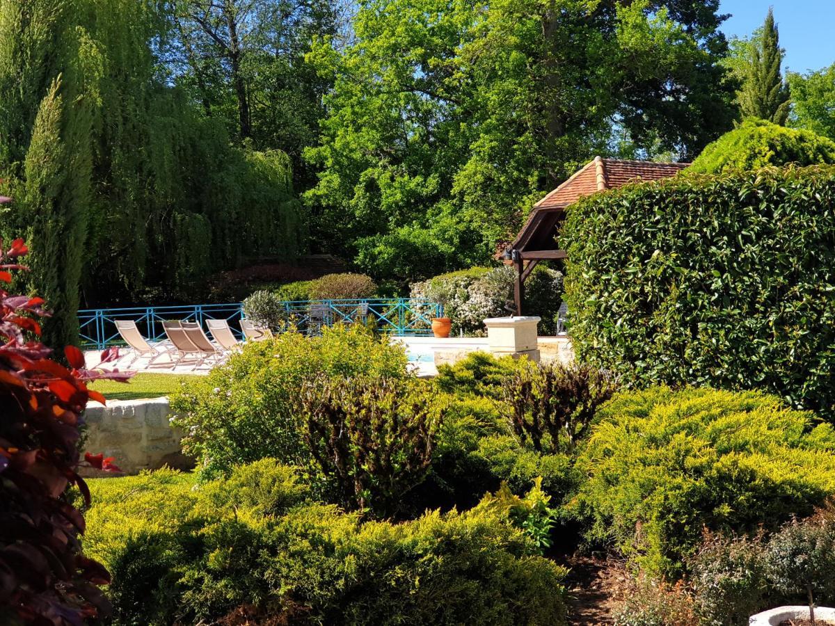 Moulin Du Soustre Bed & Breakfast Cavagnac Exterior photo