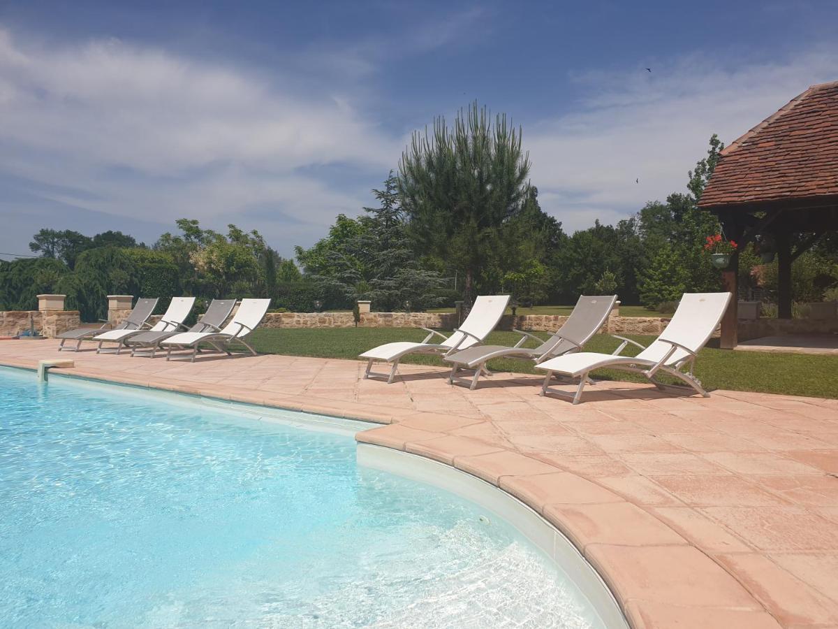 Moulin Du Soustre Bed & Breakfast Cavagnac Exterior photo